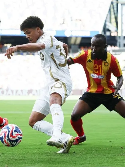 los-angeles-fc-y-esperance-igualan-sin-goles-en-nashville_416x555