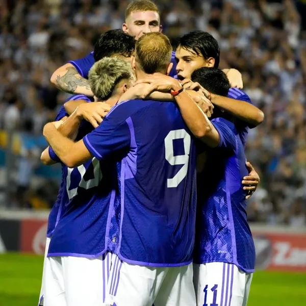 N8CApU9f1_600x600__1