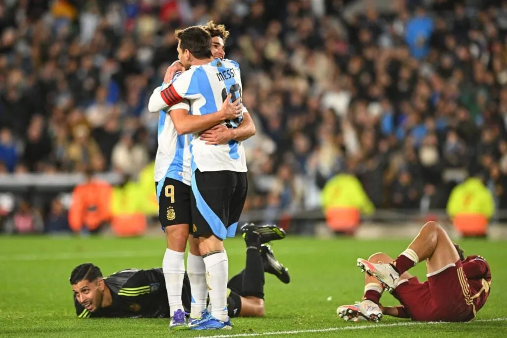 argentina-y-venezuela-juego-1024x683