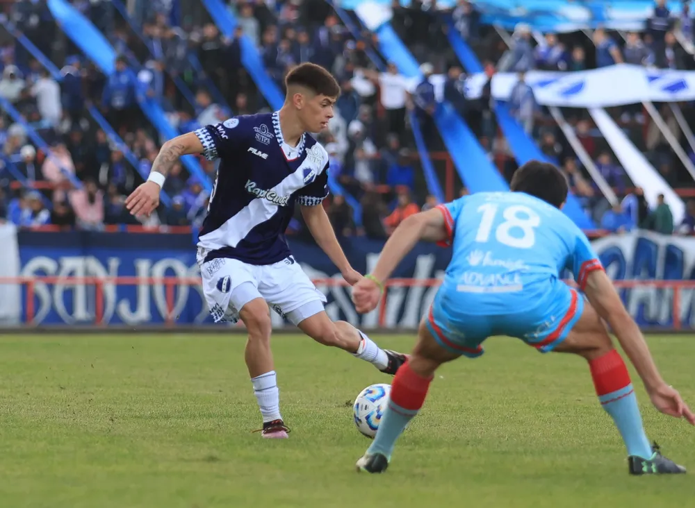 alvarado arsenal crónica