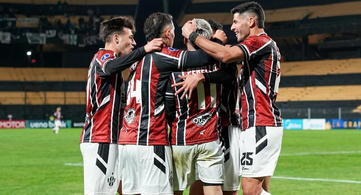 central-cordoba-goleo-a-cerro-largo-y-avanzo-a-los-octavos-de-final-de-la-copa-sudamericana-1292991