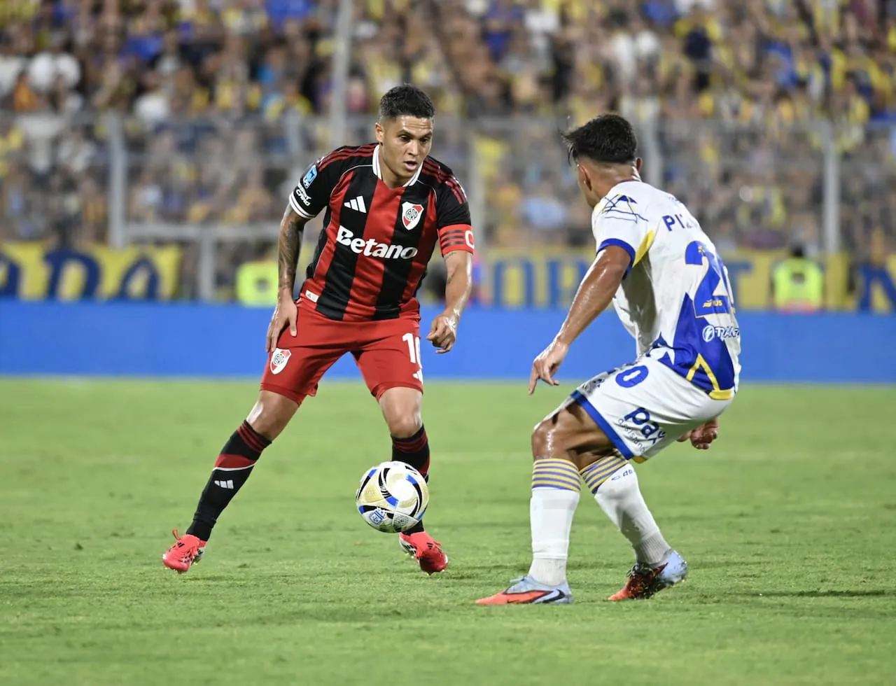 rosario-central-y-river-empataron-0-a-0-en-el-LE7XAN62TNESDJSKPHXEM6XPKE