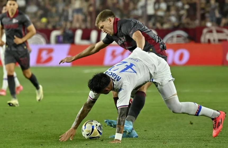 castillo-arias-lanus-tigre_w862